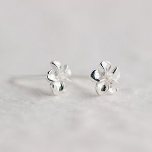 Blossom Flower Stud Earrings -7mm-SS015